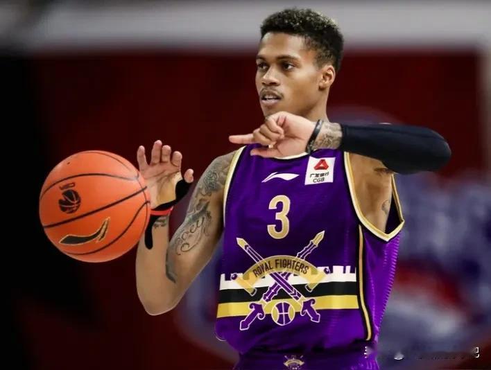 事实证明约瑟夫.杨真的打不了硬仗！今晚青岛客场对阵广厦，韦斯瑟庞缺席，约瑟夫.