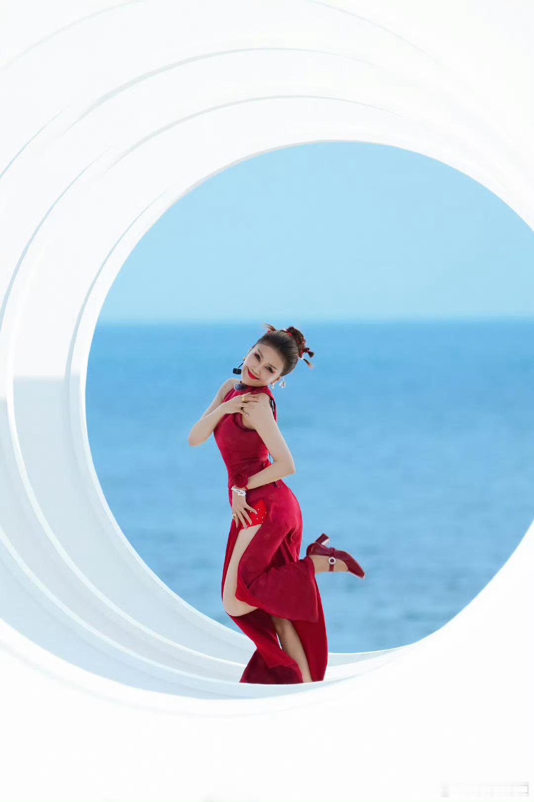 王蓉报名歌手2025歌手2025我来揭榜这下我们终于又能看见王蓉姐姐了！[打ca