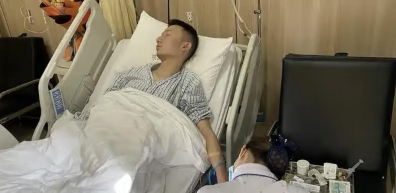 错换28年人生，我不相信杜新枝会抱错孩子。这桩令人震惊的事件背后，疑点重重，