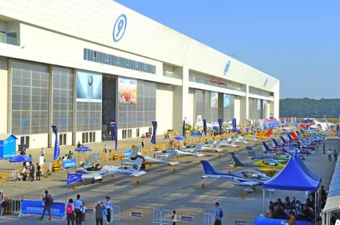 中国航展禁止日本相关人员入内，直接吊销许可证，引起外界高度关注。11月26日