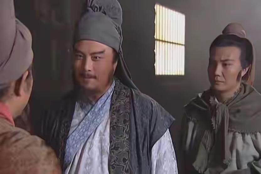 水浒中史进为什么很快把家业败光，混成一个流浪汉，读起来，就感觉史进智商不在线似的