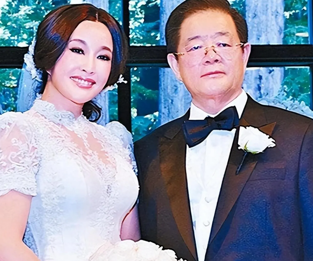 原本以为能跟刘晓庆携手度完余生的王晓玉，在过了几年婚姻生活后觉得有点顶不住了：