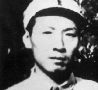 1949年，特务头子主动投诚，公安人员却想到了一个针对敌人的欺骗行动，就问他：“
