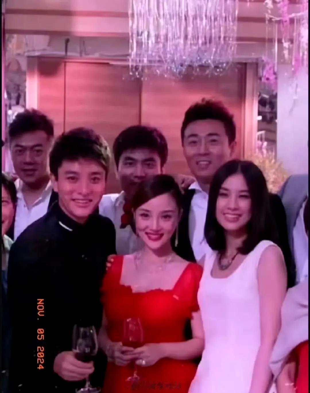 黄圣依贾乃亮再续前缘？黄圣依节目中自爆初恋，贾乃亮情缘喜从天降，美女黄圣依暗送秋