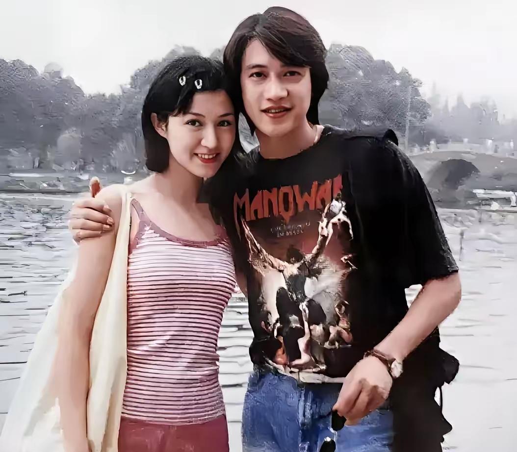以前，不了解，一直觉得鲍蕾长相，有点配不上超级大帅哥陆毅。最近，看到鲍蕾的一段