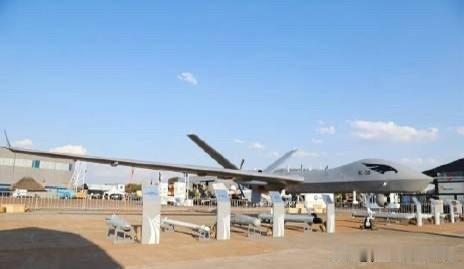 胡塞武装发言人萨雷亚准将宣布：2026年10月5日，胡塞武装防空部队在