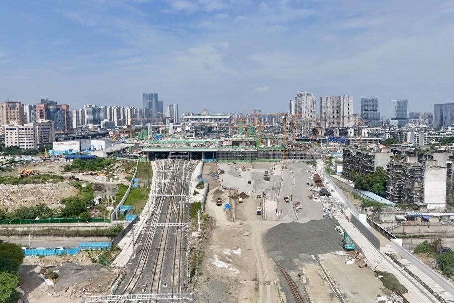 2026年5月22日10时许，成都成华区地下62米深处，直径14米的"成渝号"盾