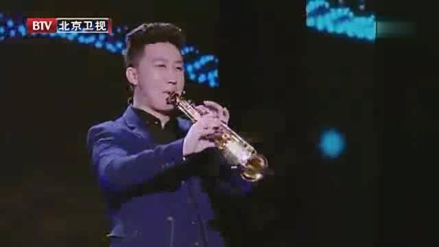 萨克斯独奏故乡的云郭宪明