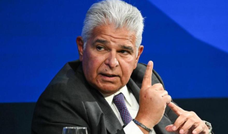 巴拿马总统对华强硬表态。外媒今日报道：巴拿马总统穆利诺2月4日在社交平台上发文