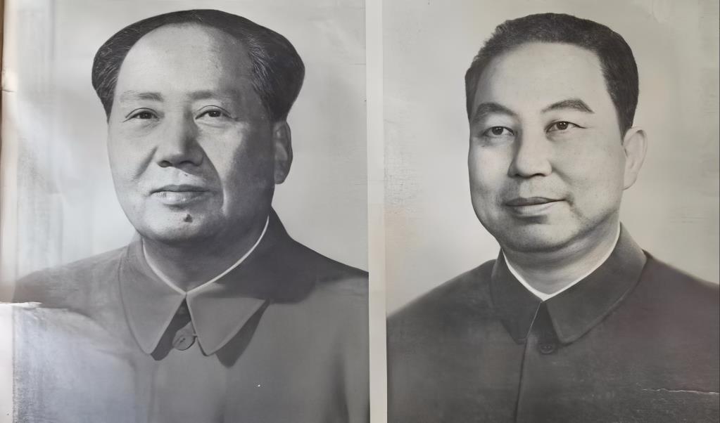 1980年10月23日，华国锋提出，今后在公共场所不再悬挂华国锋同志的像和题词。