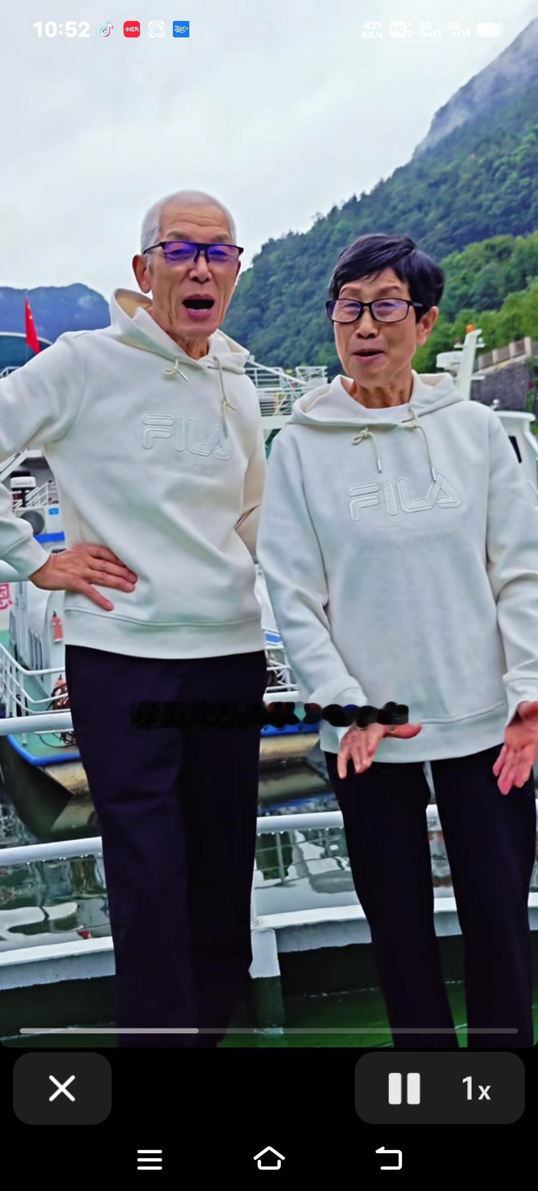 温馨一幕！上海63岁儿子与94岁父亲，十余年相伴养老爱无声94岁老爸天天为63