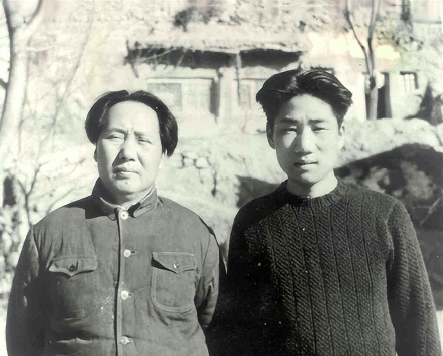 当老蒋得知毛岸英牺牲，深夜支开宋美龄，对蒋经国说了句意外的话1951年1月的台