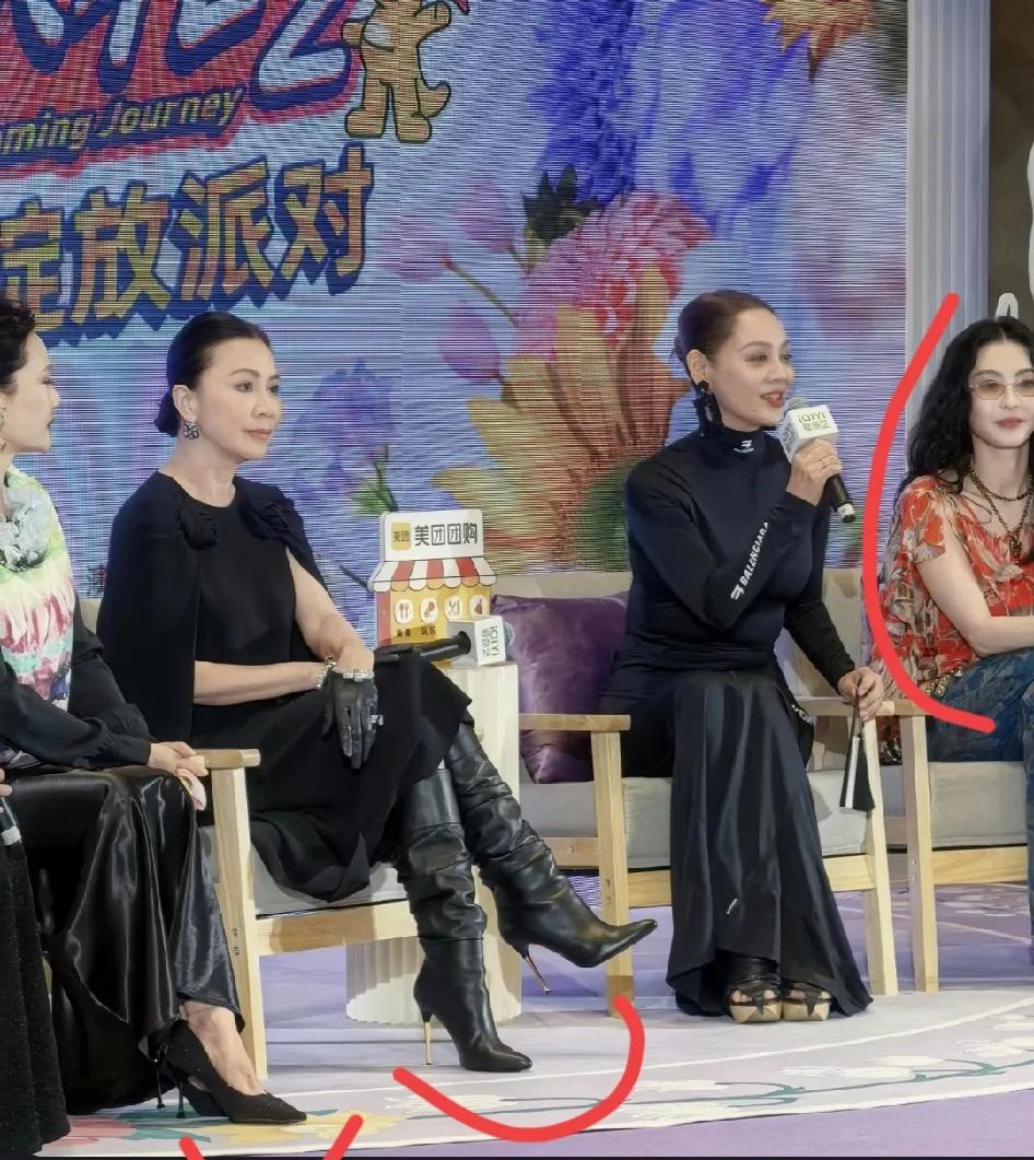 澳门一路繁花真人秀。我老公说，以男人眼光看，肯定是刘嘉玲这一身好看。不是因为