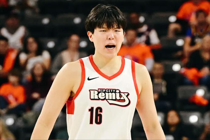 22分算个屁！杨瀚森用5个前板把山谷太阳拍熄火，撕裂之城混音107-104超级大