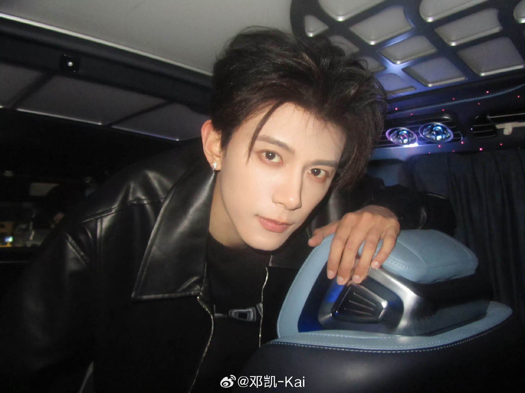 邓凯逐玉红利邓凯个人首封预告邓凯费加罗男士封面拍摄预告来了这是邓凯的个人首封！！