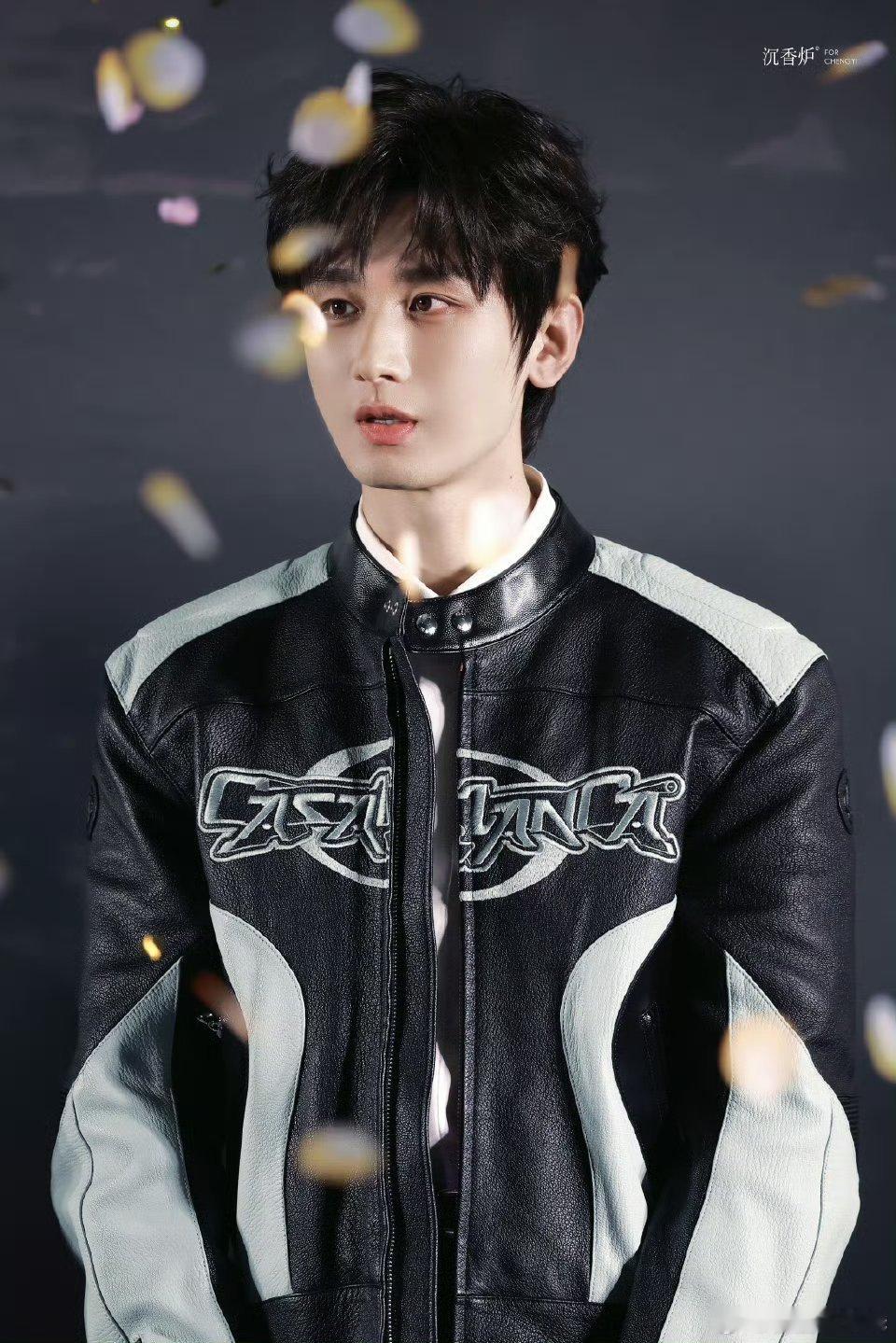 这个撒娇的成毅，谁能受得了啊🥹啊啊啊啊宝宝好萌好可爱！看得人心软软的！！成毅