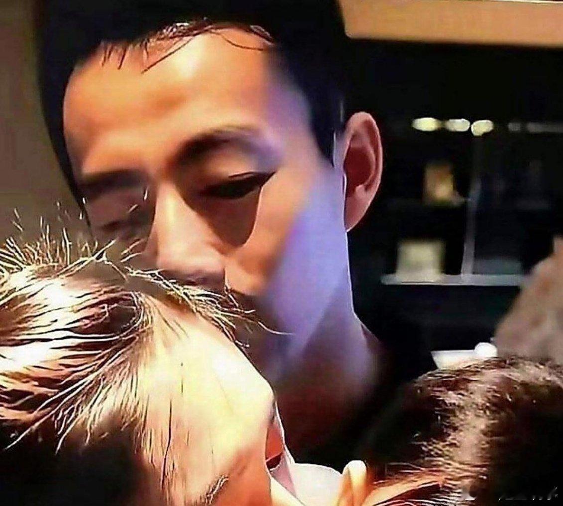 汪小菲女儿小玥儿的名字，居然在全网掀起了热议浪潮！仔细看“玥”这个字，拆分后是“