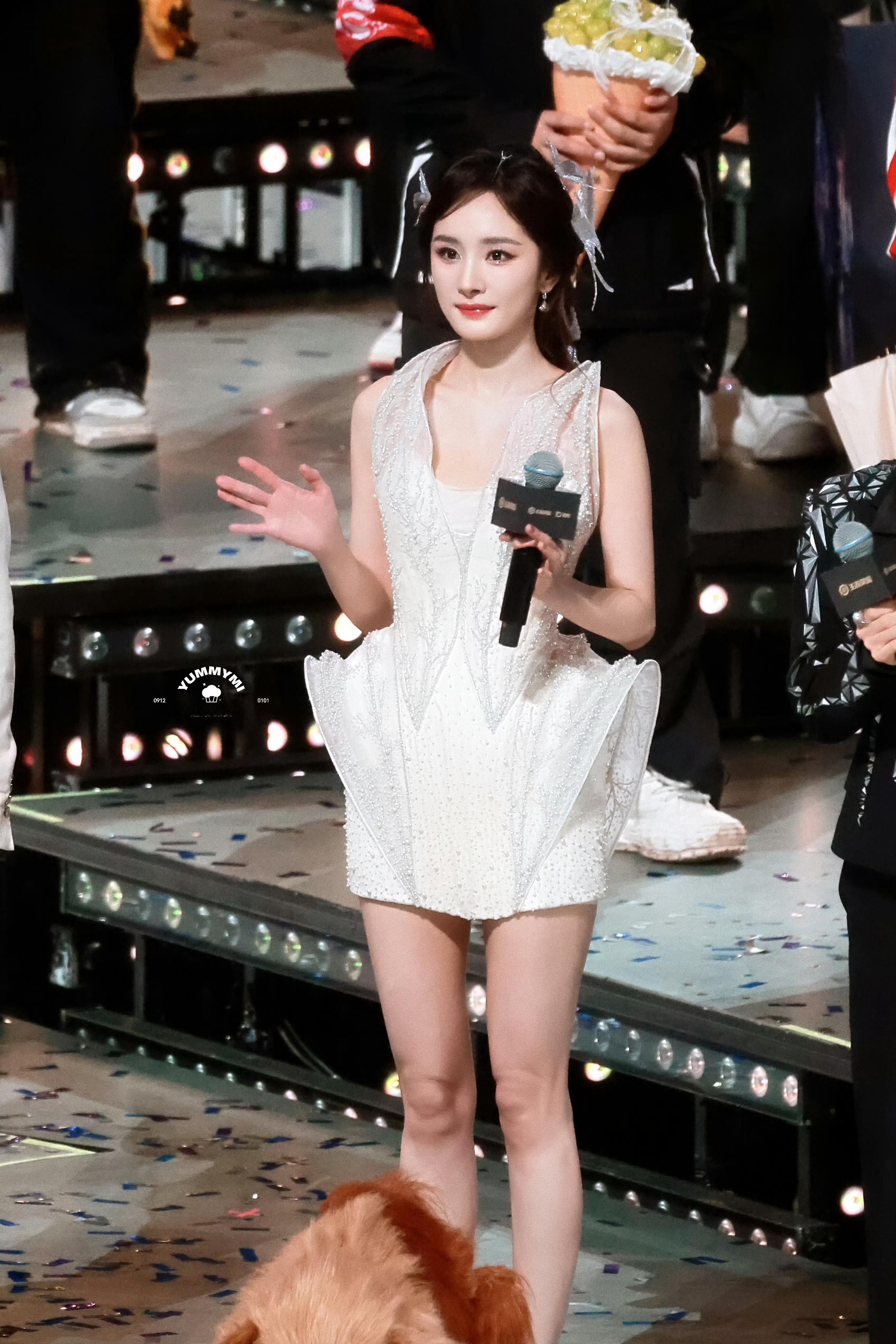 杨幂美成啥了幂神之所以是幂神​​​