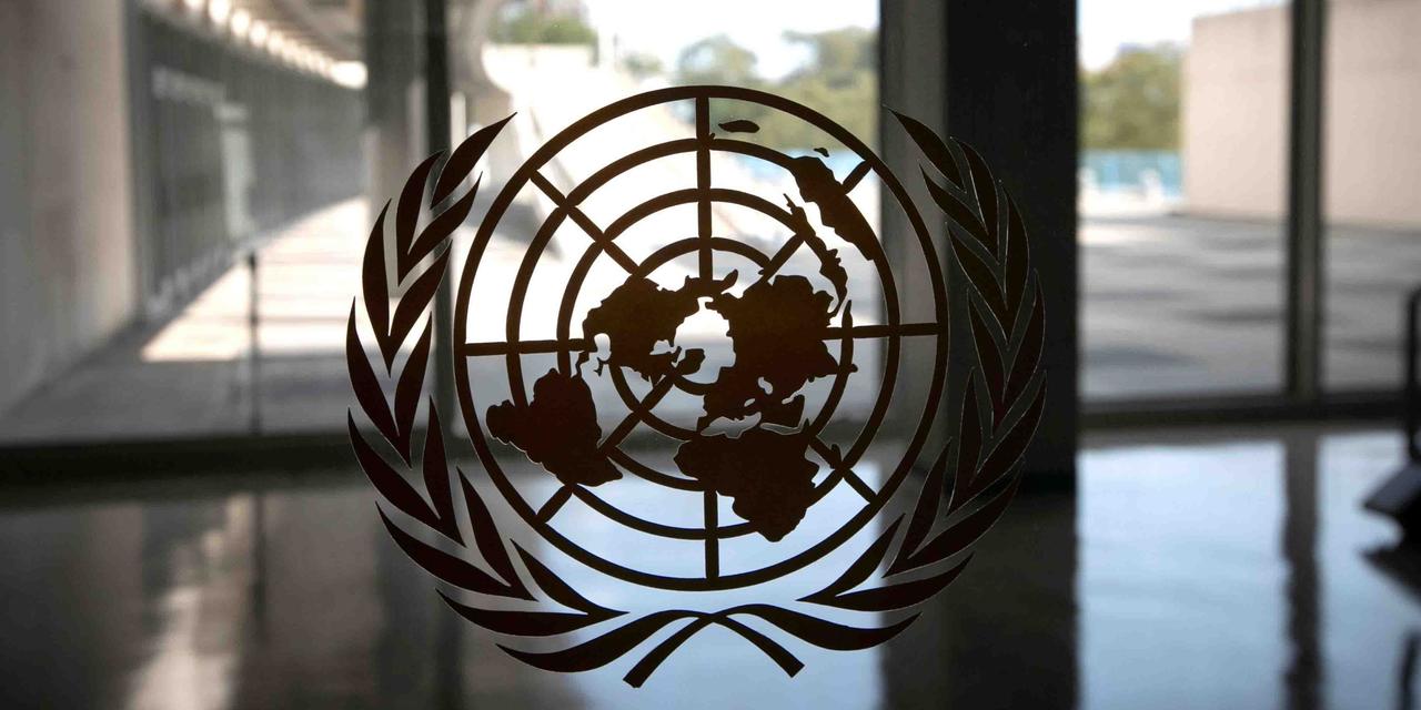 联合国硬刚美国：退群先缴30亿欠费，中方主动补位！特朗普又要疯狂退群了