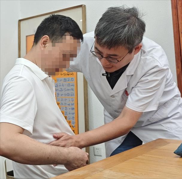 胆结石古方，学会这几个就够了(珍藏版)①吃油腻食物后右上腹隐痛，伴腹胀