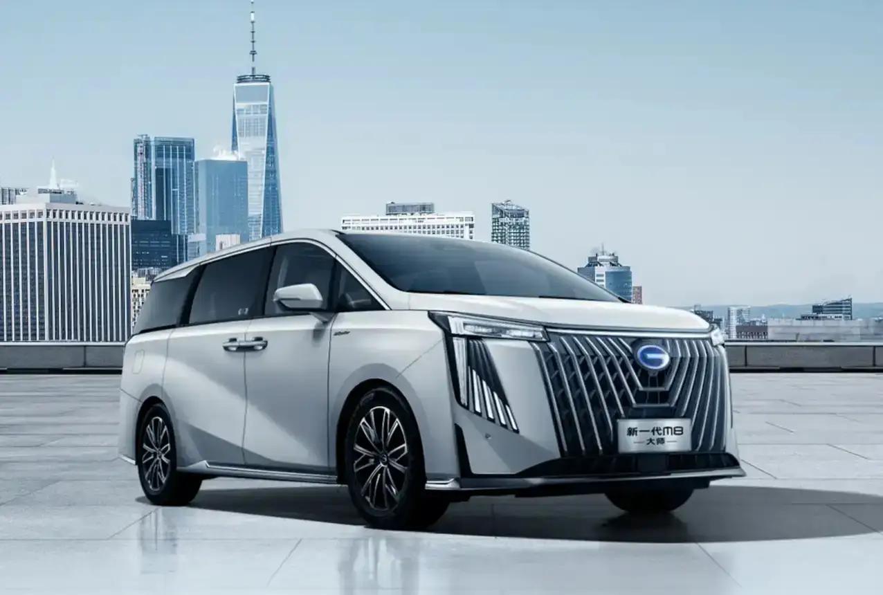 4S店工作人员曝光买车四大忠告，国产豪华混动MPV传祺M8HEV如何成为市场新宠？