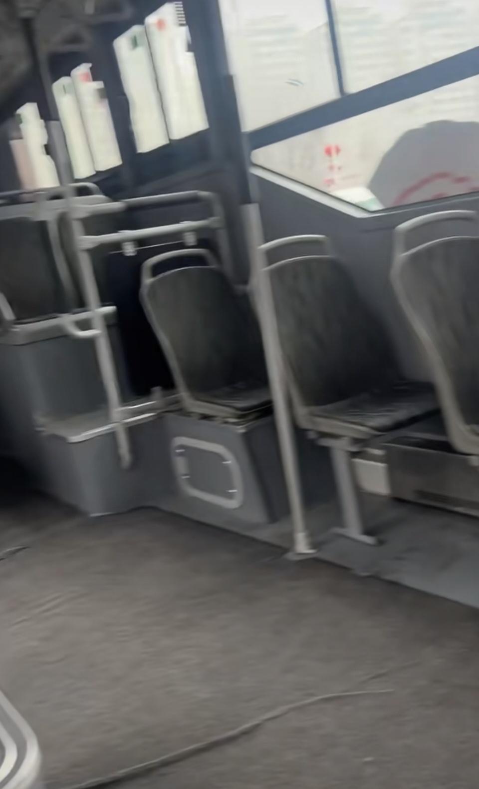 乌鲁木齐公交涨价，众生相！乌鲁木齐公交涨价了，大家都在说这个事，一下就变贵了