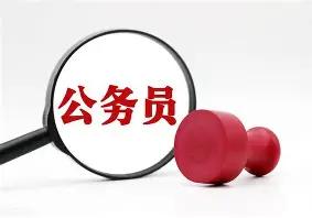 笔试出分之后，很多排第二名的考生特别纠结：第一名分数比我高，我只是第二，还要不要