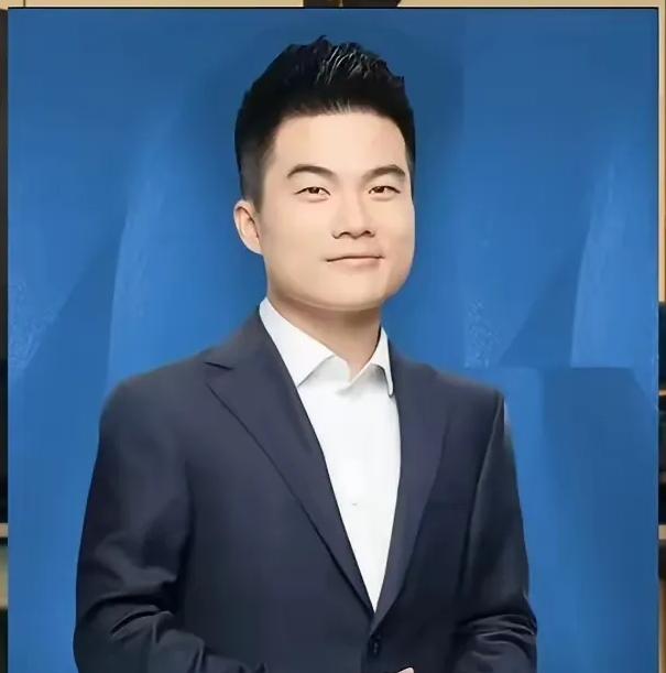 董宇辉最新访谈中表示：自己的伯乐是当年涌入他直播间的网友，而不是新东方或老俞