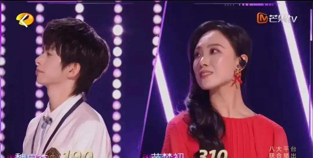 魏忠杰靠评委高分挤掉苗梦初晋级，观众投票领先12%直接作废，节目一播完热搜就爆了