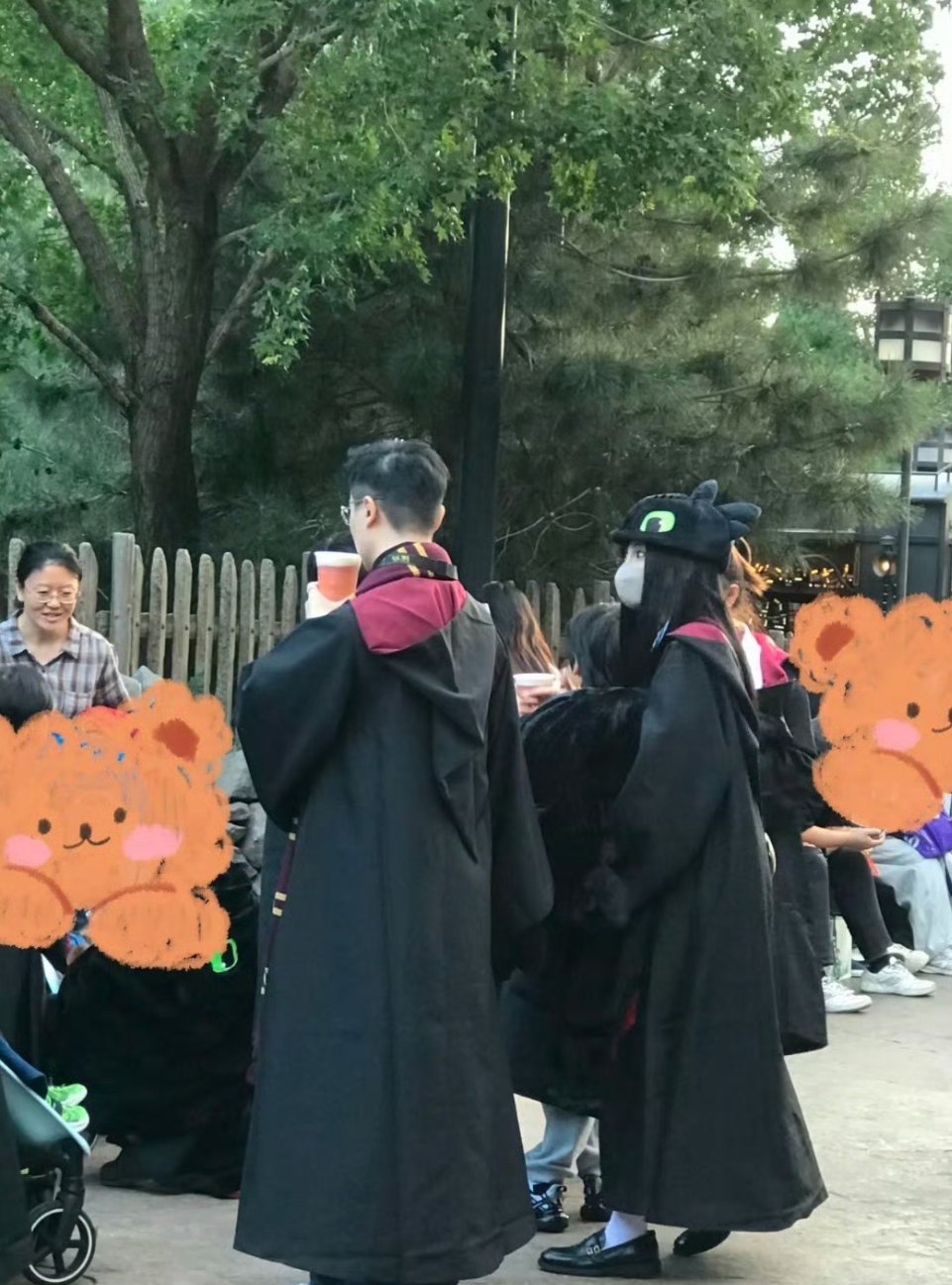 网友北京环球偶遇baby啦​​​