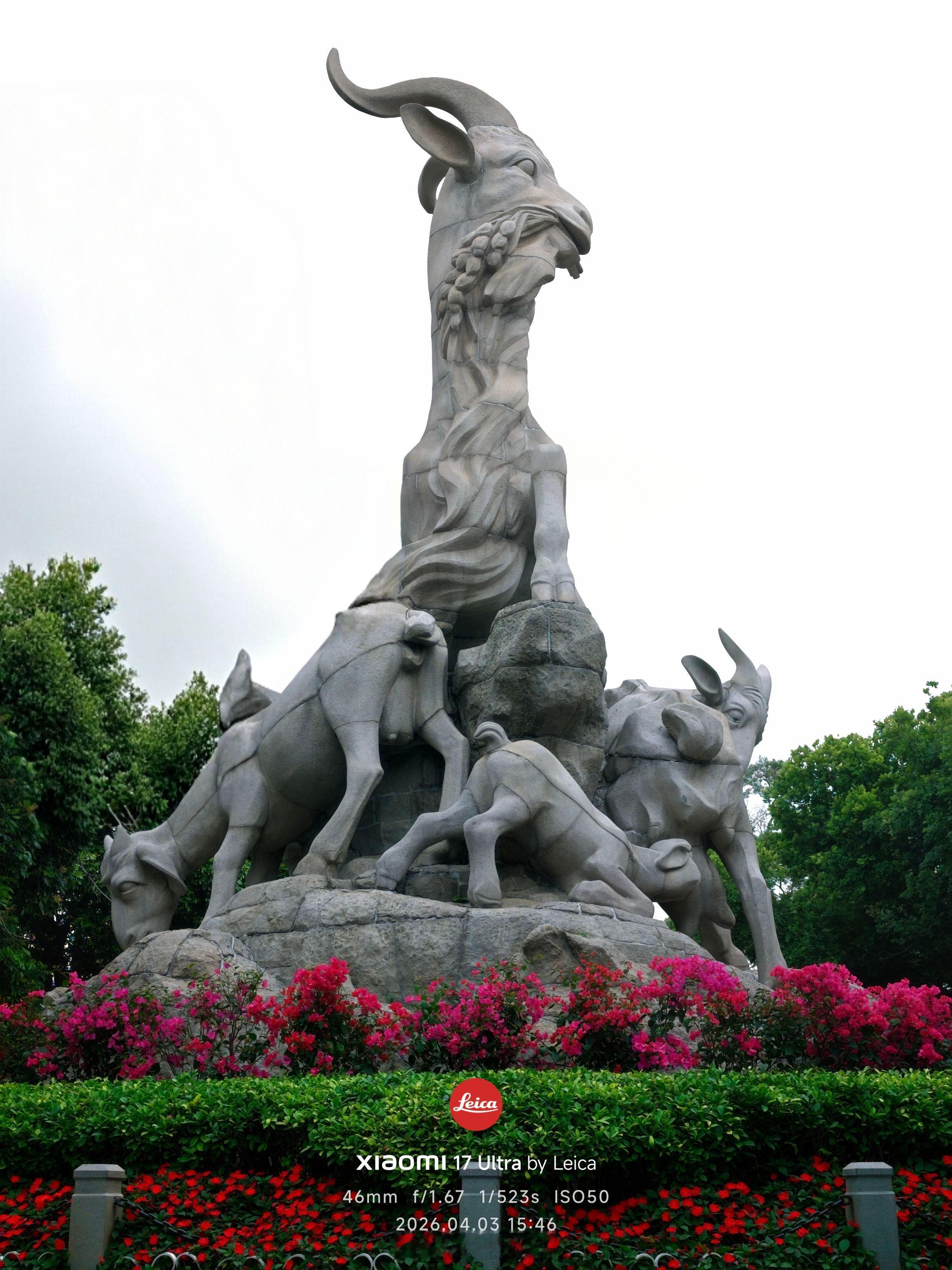 买了小米17Ultra的朋友就不要拍人像了，多去街拍，徕卡影调街拍很出片。