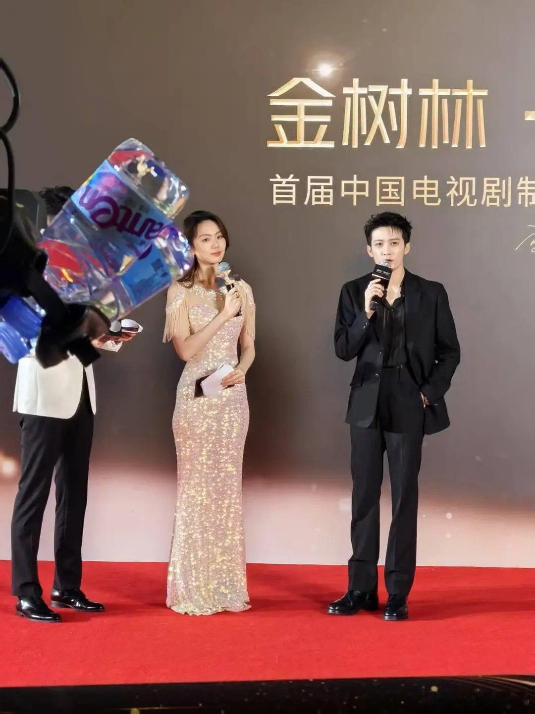 芒果适合综艺型主持人，梁田比冯禧强多了，熬了那么多年也走了​