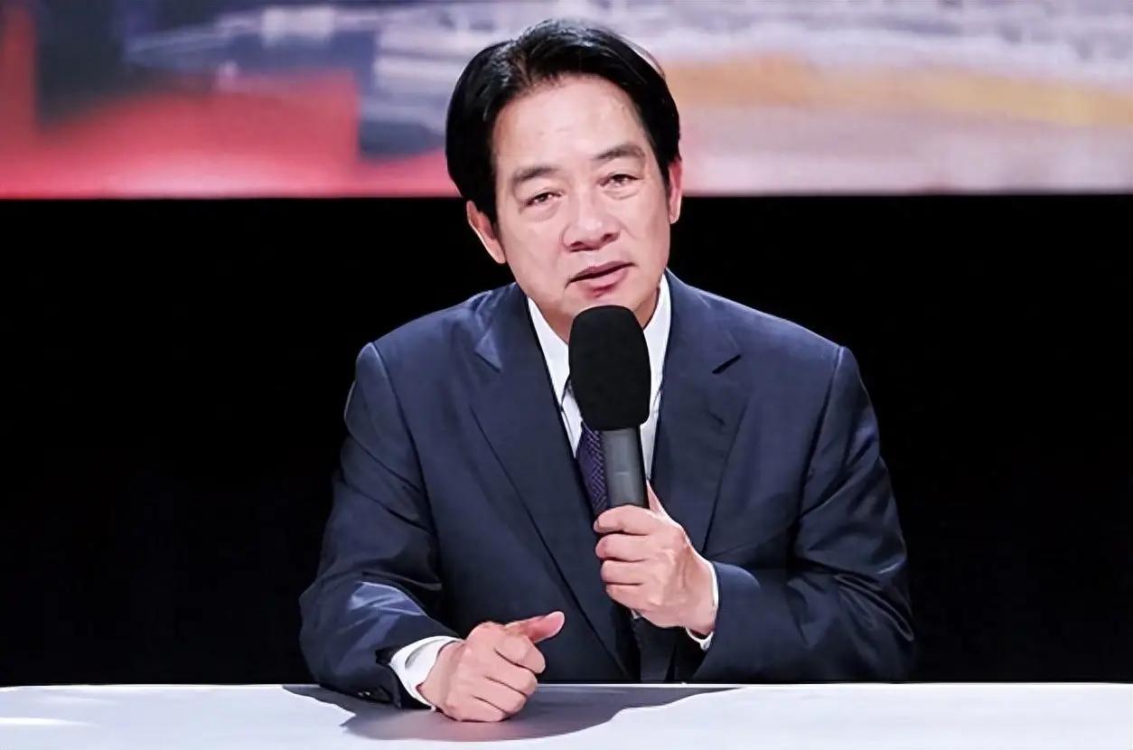 失去大陆的贸易顺差，赖清德啥都不是！12月4日，赖清德以视讯方式接受访问时蔑