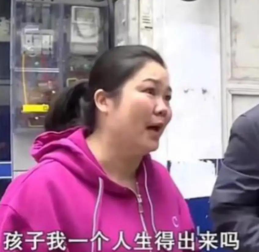 江西南昌，女子生2女儿，公公婆婆将其赶出门，1年后，前夫患癌，婆家人要求她回去照