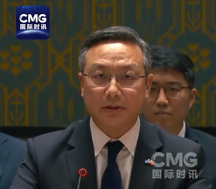 中日今晨联合国激烈交手！中国代表罕见“铁拳”出击，打得对方毫无还手之力！ 近