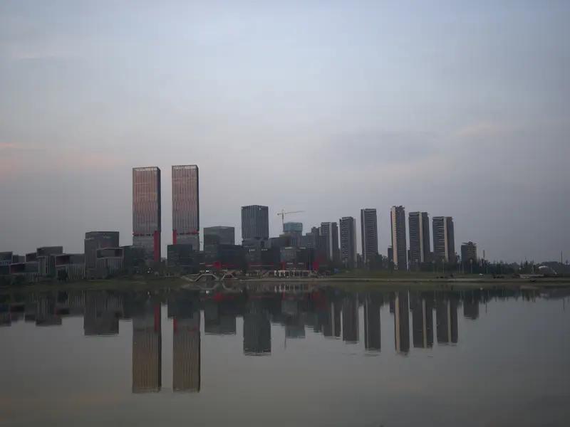 成都天府新区3.8万跌到1.8万听说成都天府新区房价从3.8万变成