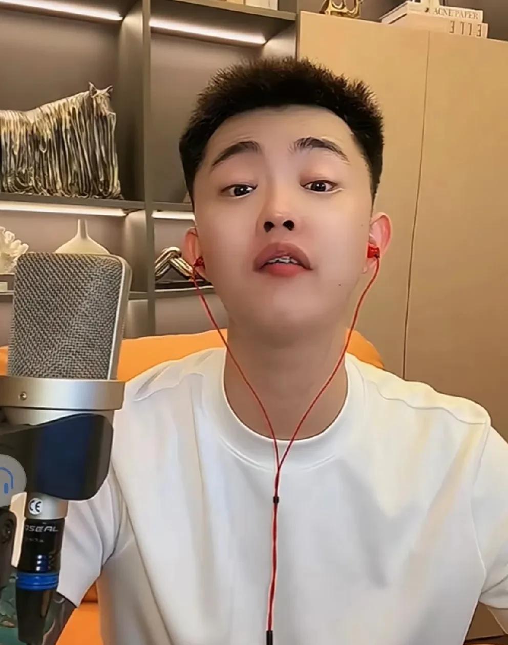 巴扎黑分析吴迪回聊城发展原因！巴扎黑分析吴迪回聊城发展说道：