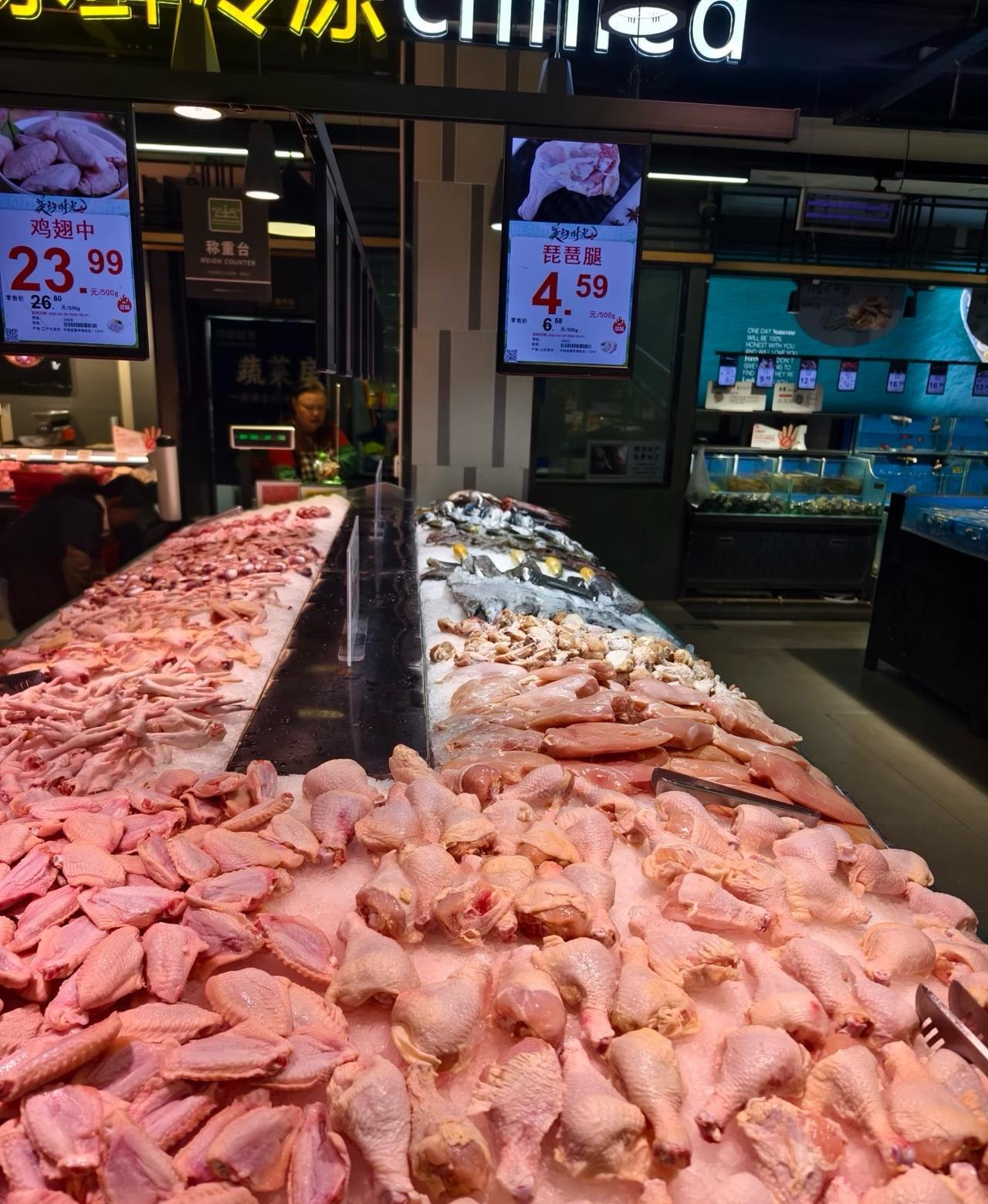 鸡胸肉被减脂餐带着比鸡腿还贵了第一次逛家附近的明都超市，本来想买食材做减脂
