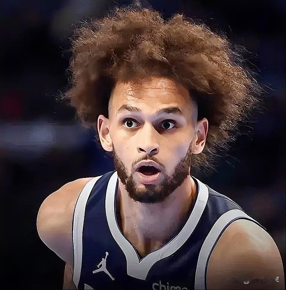 独行侠祸从天降，球队潜力中锋莱夫利接受手术赛季报销，浓眉又要打五号位了！据名