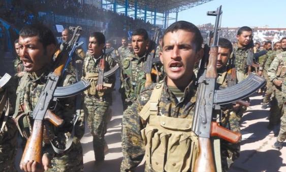 叙利亚的天空真的翻篇了！就在外界普遍认定库尔德武装快要被打散的时候，一股来路不