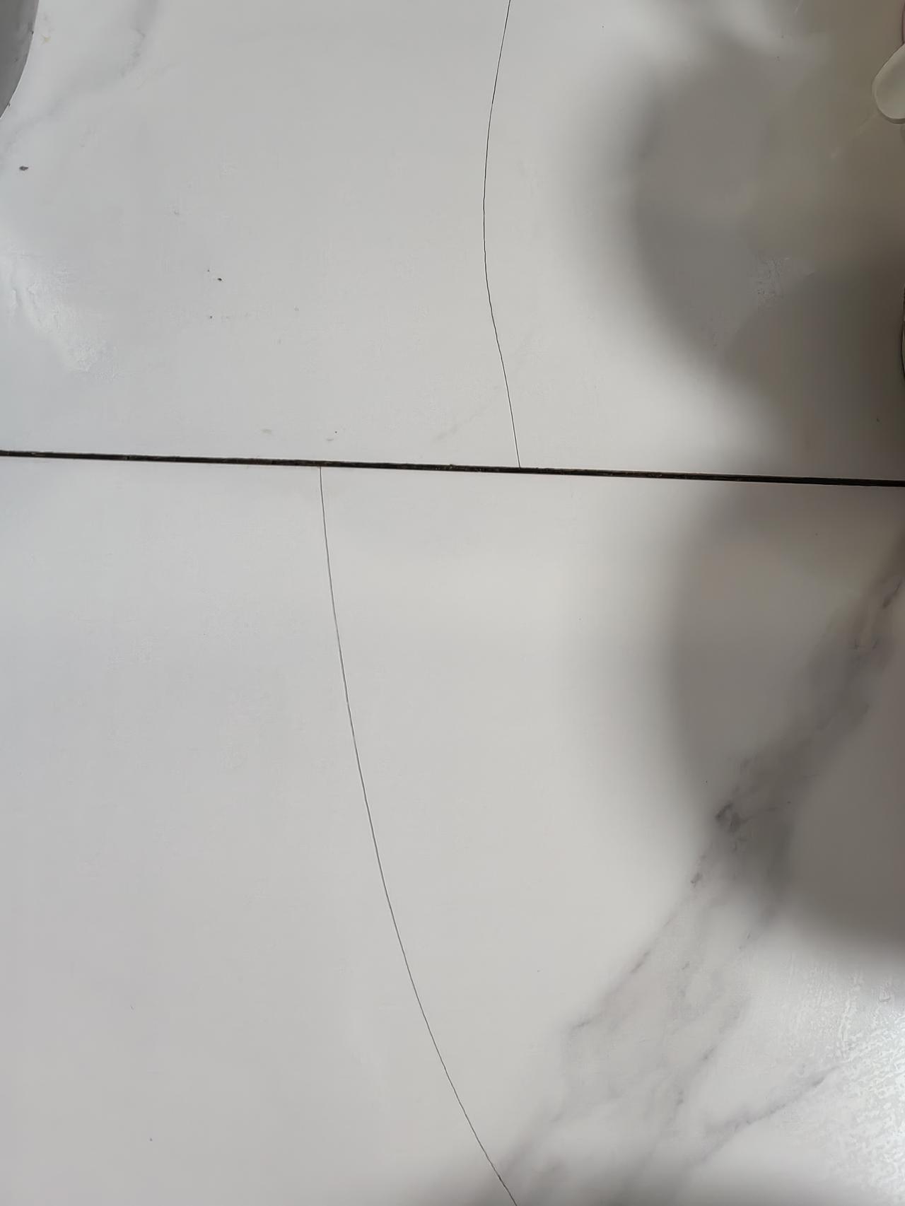 哎呀妈啊，原来吵嘴是很累的。中午给老头送饭，顺便又去家具店吵架。来回一
