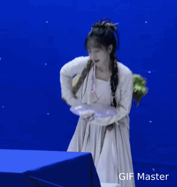 原来胡意旋是这么补拍《落花时节又逢君》袁冰妍粉丝别在拉踩她了，胡意旋全程一个人在