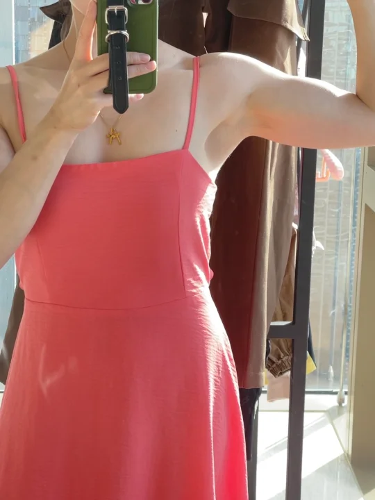 肌肉女不配穿裙子吗？