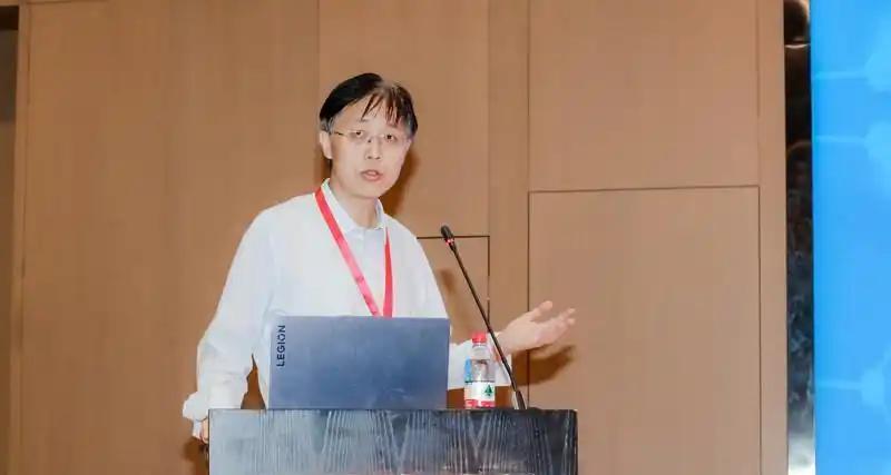 山西大学领导班子出现了一幕罕见情况，学校同时有两位校领导担任党委副书记兼副校长，