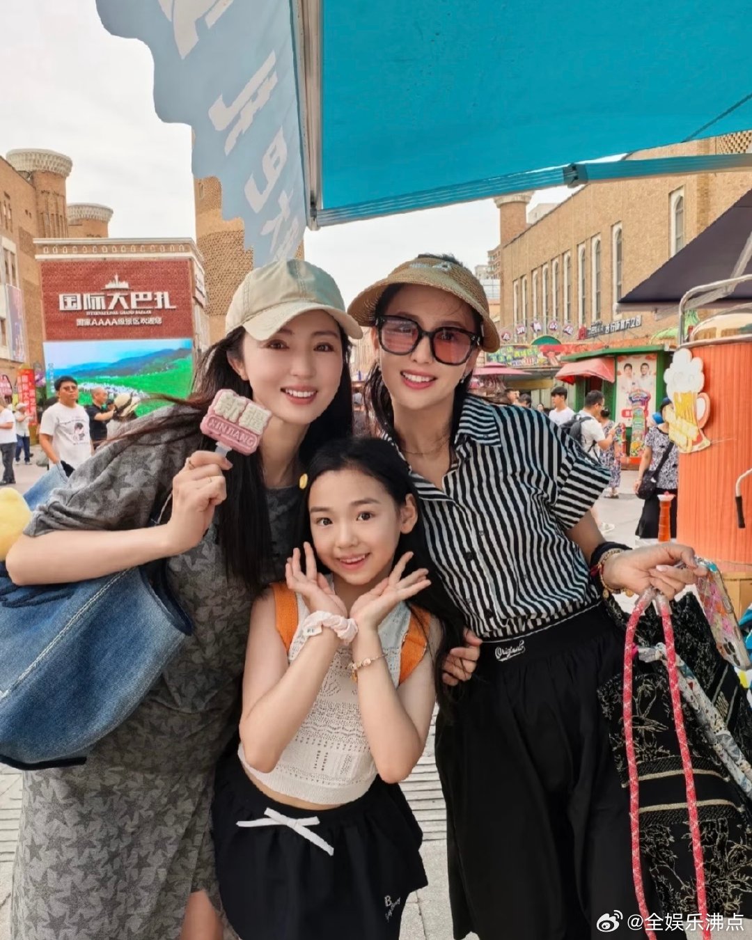 等我小了也当董璇女儿董璇这妈当得也太有水平了！孩子唠唠叨叨也不打断，还帮忙拿风扇