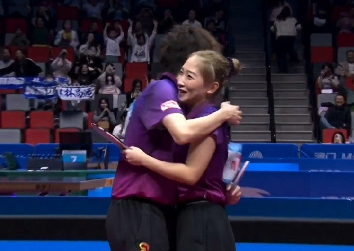 诗与远方逆转，夺得混双金牌！