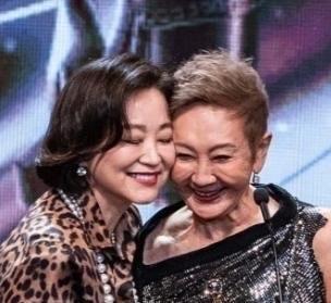 林青霞：以前黄霑总调侃你，说你不像小女人。施南生：他就爱随口开玩笑，性子就这样