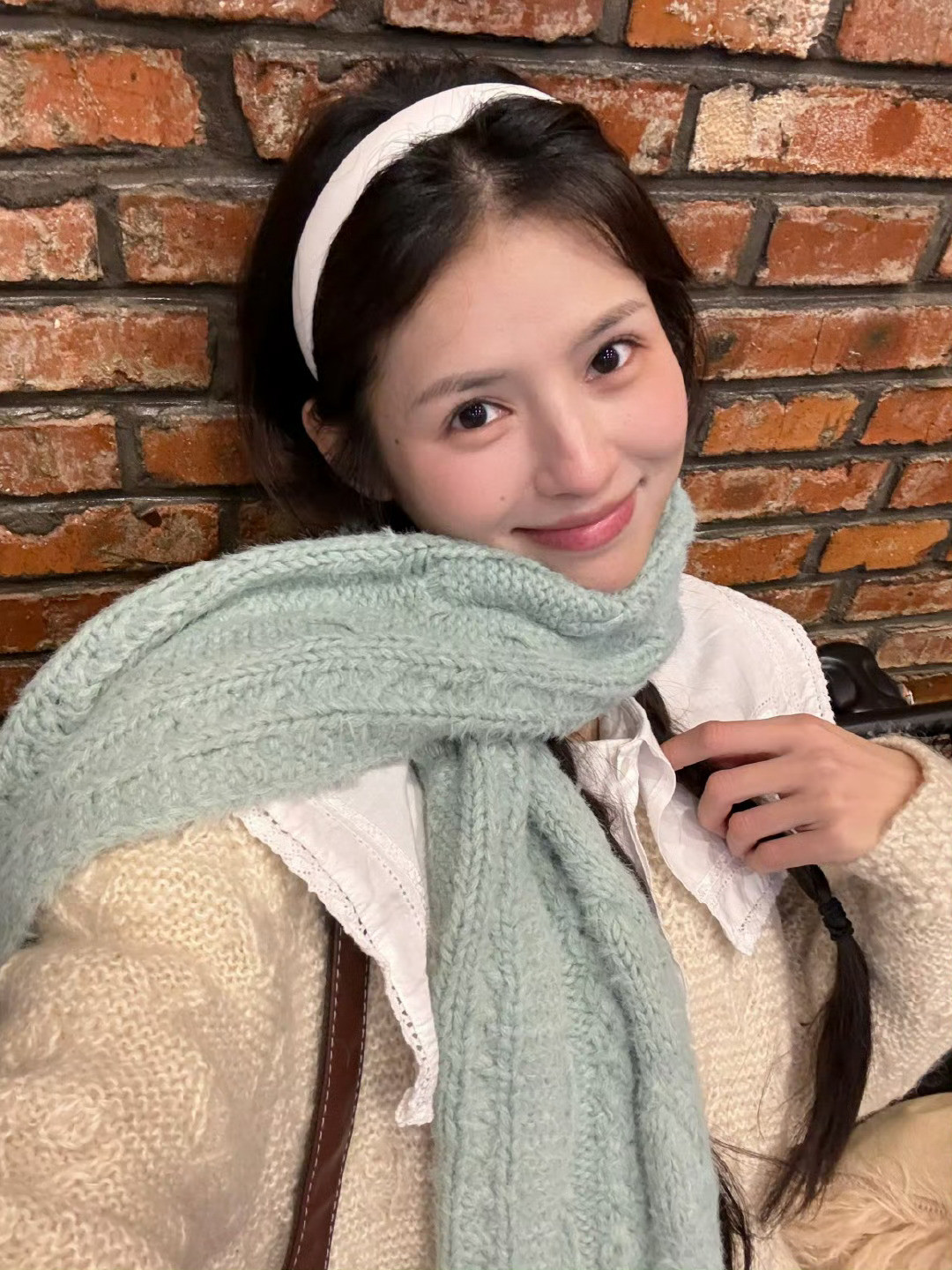 鹤男这个对镜拍光脚造型到底还有多少系列