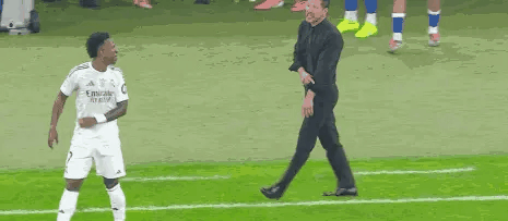 有些人骨子里的坏怎么也藏不住，西蒙尼、马丁内利就是这样的！西班牙超级杯，皇马2