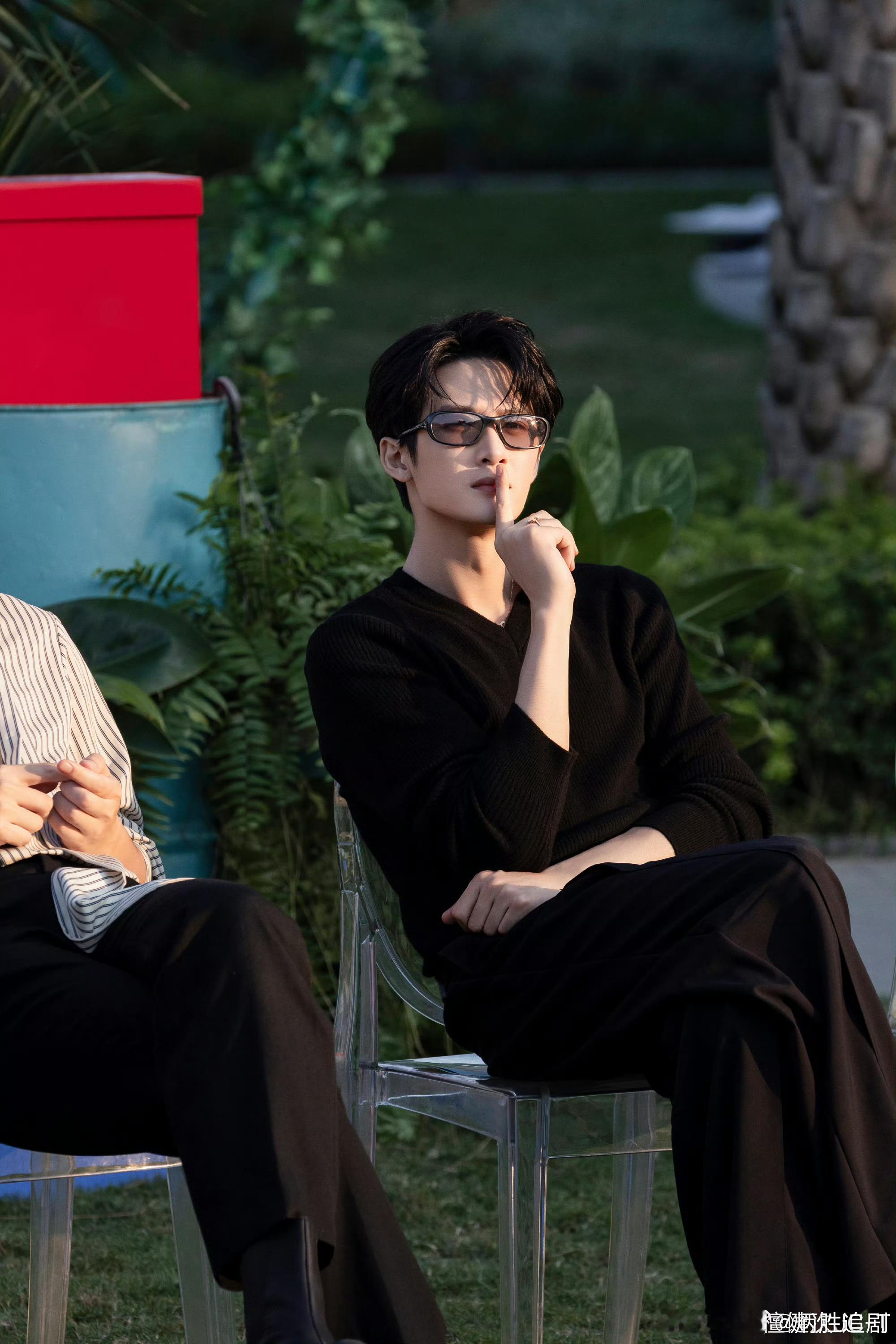 今晚来看好六檀健次！帅气满满的骑士来咯